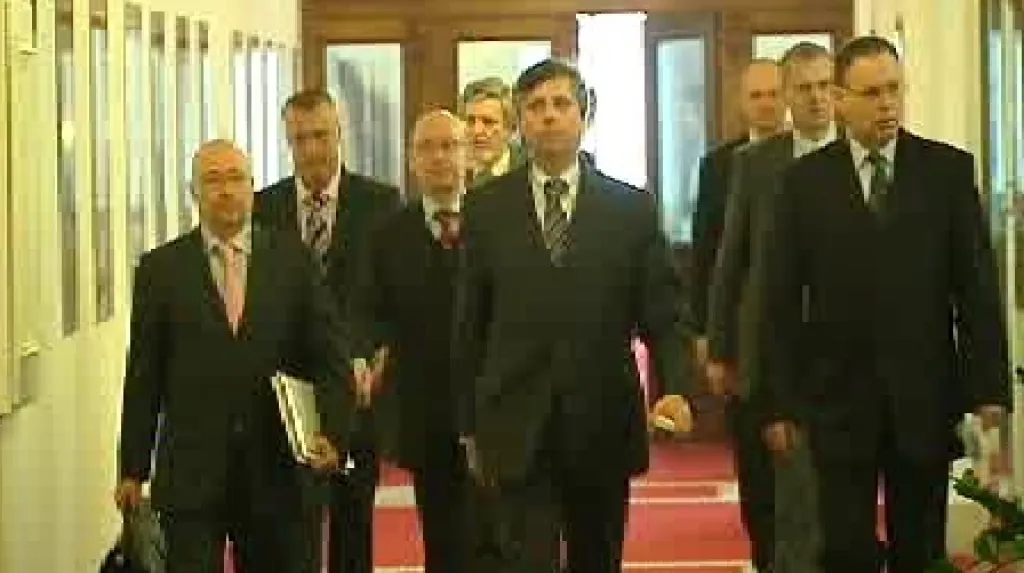 Příchod na jednání vlády