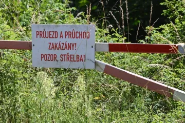 Výbuch v Libavé vyšetřuje vojenská policie, výcvik pokračuje