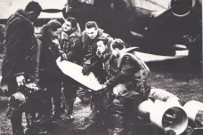 Pro Němce Žid, pro Čechy Němec. Příběh československého pilota RAF Kurta Taussiga byl výjimečný