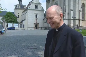 Graubnerova nástupce zatím olomoucké arcibiskupství nezná. Je čas, říká pomocný biskup Basler