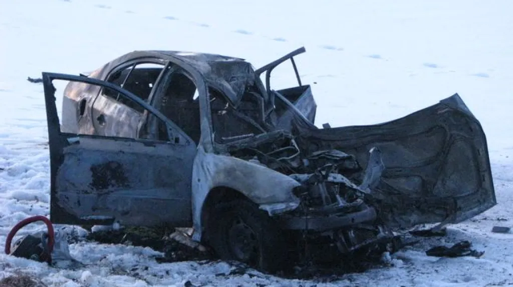 Vrak ohořelého vozu