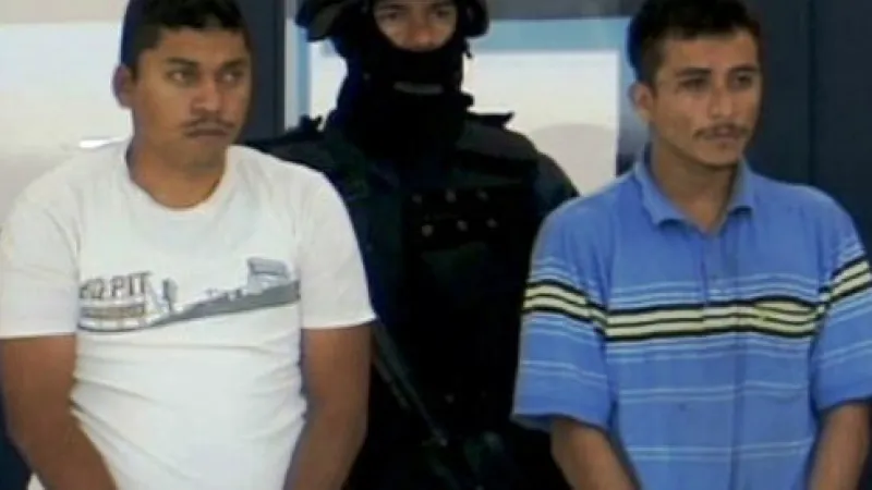 Policie zatkla dva podezřelé vůdce drogového kartelu La Familia a další 4 lidi.