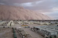 Rychle přibývá prachových a písečných bouří. Postižené země hledají účinnou ochranu