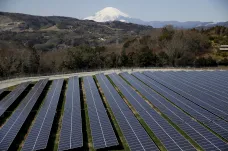 Japonsko chce být uhlíkově neutrální do roku 2050, vsadí na solární elektrárny
