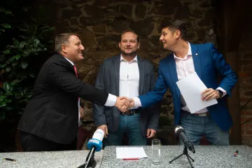 Pardubice povede ANO s Žijeme Pardubice a Společně pro Pardubice. Lídři podepsali koaliční dohodu