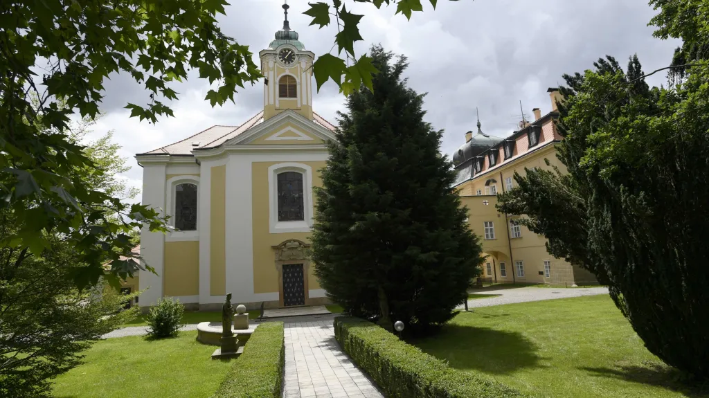 Po třech letech skončila oprava Kostela Nejsvětějšího jména Ježíš v Lánech