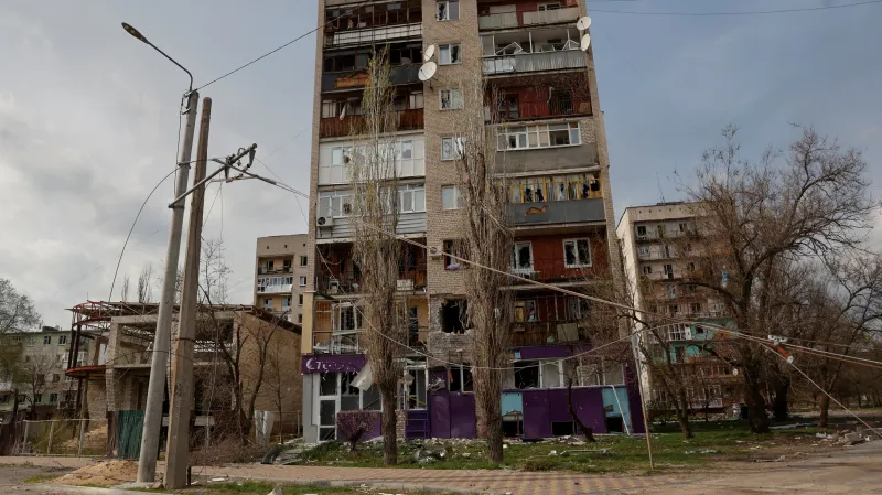 Zničený dům v Severodoněcku