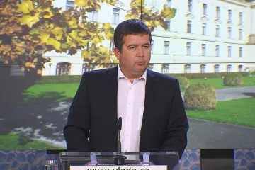 Na české předsednictví EU má jít 1,24 miliardy korun, schválila bez hlasů ČSSD vláda