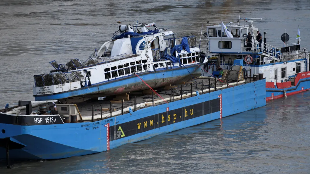 Zničená výletní loď Mořská panna