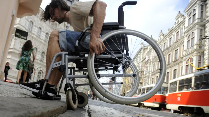 Zkouška bariér na snímku z roku 2012