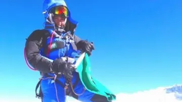 Raha Muharraková na Mount Everestu