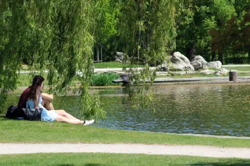 Česko čeká slunečný víkend bez deště. Ledoví muži nepřinesou ani ranní mrazíky