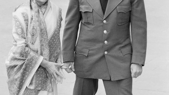 Indira Gándhíová po boku Fidela Castra na snímku z roku 1983