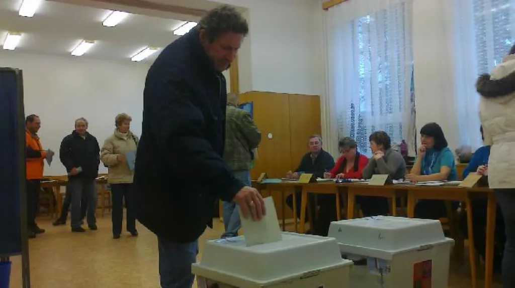 Lidé museli čekat, než na ně přijde řada