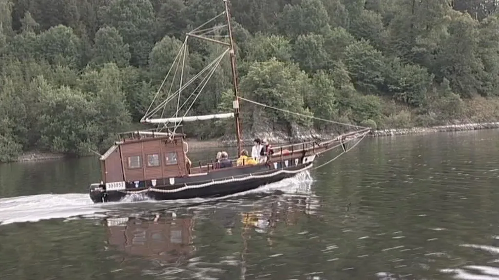 Replika historické lodi Santa Maria na Slezské Hartě