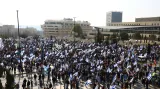 Izraelci protestují před parlamentem v Jeruzalémě