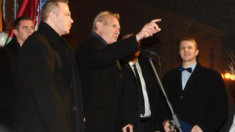 Miloš Zeman na setkání s občany na náměstí v Lipníku nad Bečvou