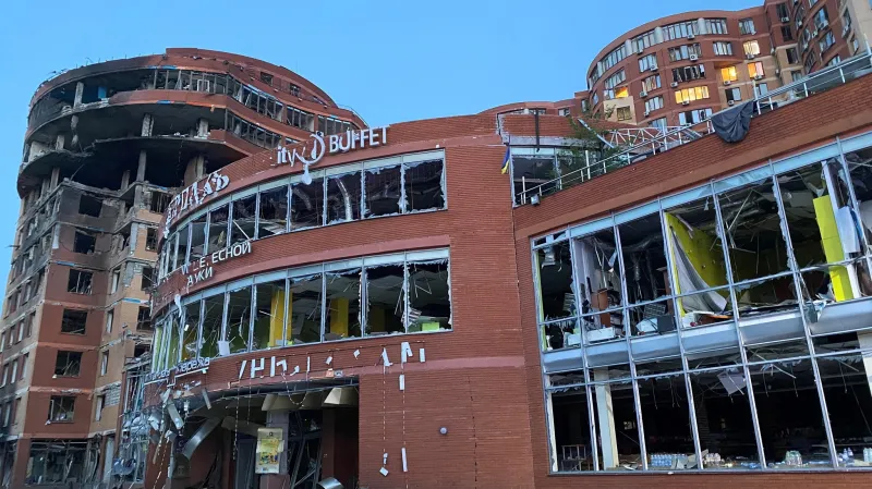 Obchodní středisko v Oděse zničené při ruských úderech