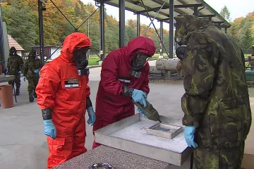 Něco je ve vzduchu. Jordánci cvičí boj s chemickými zbraněmi