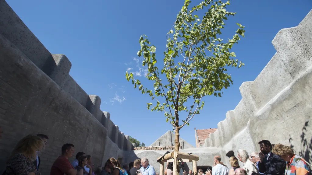Památník tří odbojů na Mašínově statku