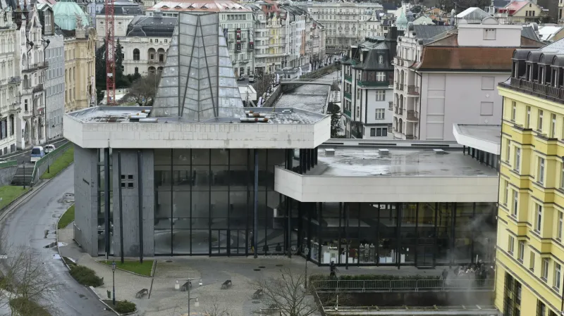 Budova Vřídelní kolonády