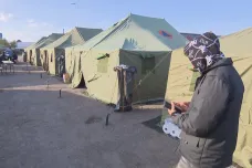 Slovensko nasadí kvůli migraci armádu, u hranic vzniká stanový tábor