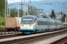 Pendolino srazilo člověka. Vlaky z Olomouce na Přerov a Ostravu nejezdily zhruba dvě hodiny