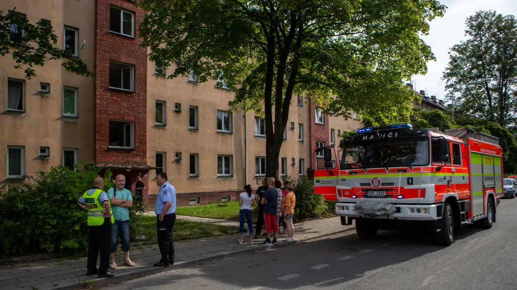 Zásah hasičů po výbuchu plynu v Karviné
