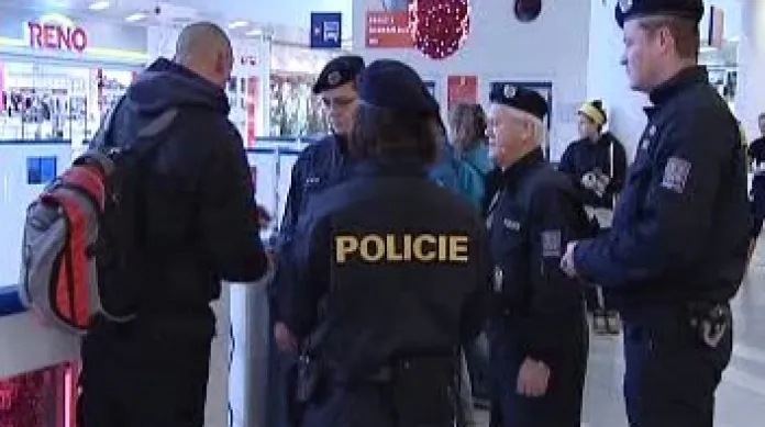 V Českých Budějovicích se policisté snaží rozbít kapsářský gang.