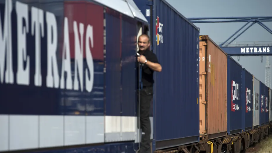 Z terminálu společnosti Metrans v Praze vyjel první přímý vlak z ČR do Číny