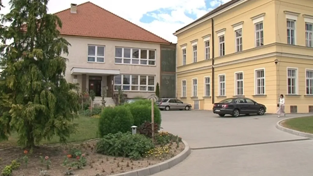 Střední vinařská škola a odborné zahranické učiliště ve Valticích
