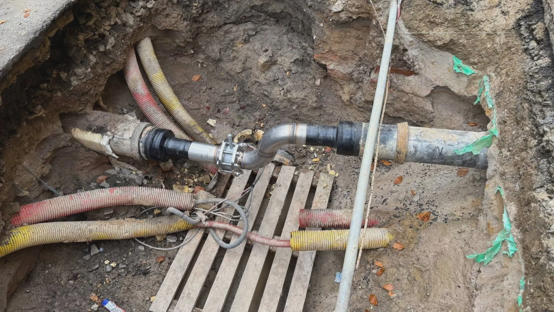 Potrubí rozvádějící v Karlových Varech minerální vodu čekají rozsáhlé opravy