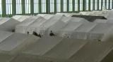 Bývalé berlínské letiště Tempelhof se mění na dočasnou ubytovnu pro migranty