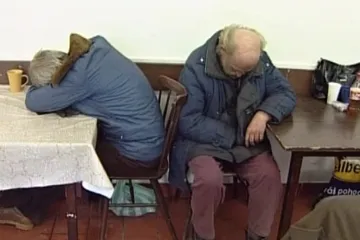 Charita přijímá na noc více bezdomovců
