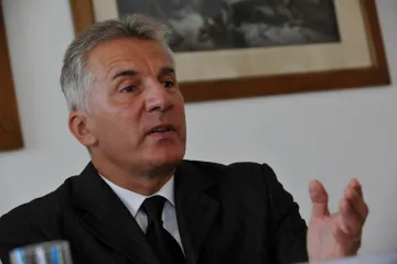 Pavel navrhl na ústavního soudce bývalého místopředsedu Mezinárodního trestního soudu Roberta Fremra