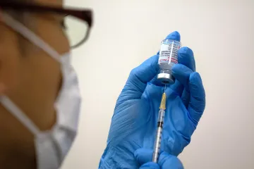 Japonští vědci vylepšili výrobu mRNA vakcín