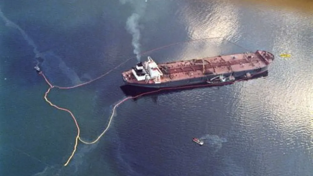 Tanker Exxon Valdez