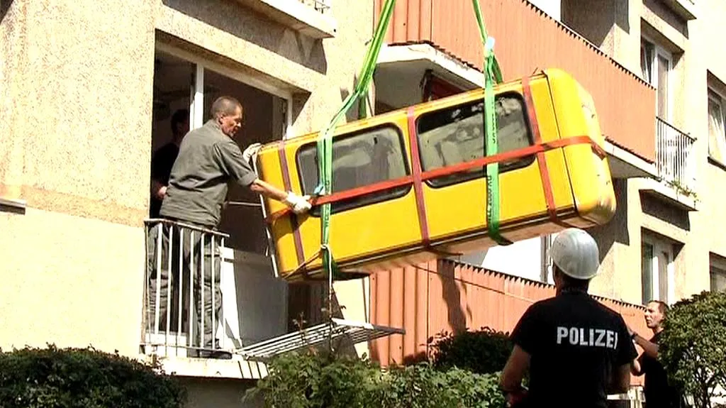 Měla být telefonní budka nástrojem mučení?