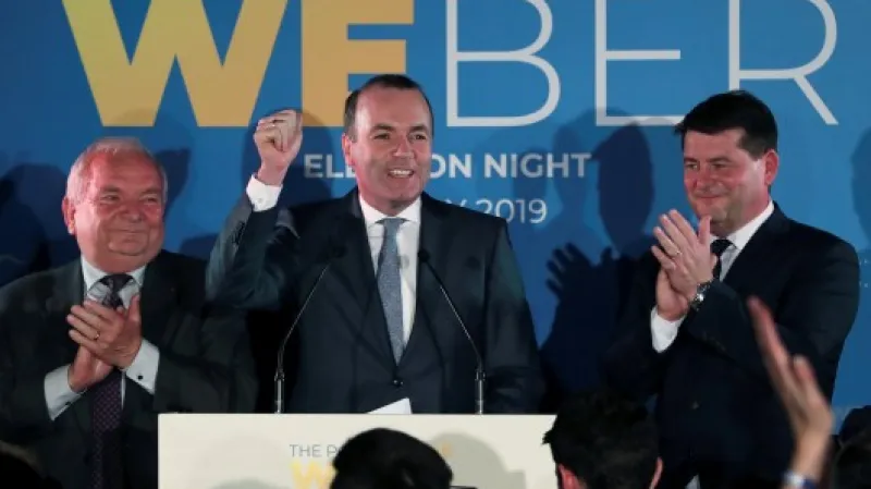 Manfred Weber oslavuje vítězství evropských lidovců ve volbách,  Autor: Yves Herman,  Zdroj: Reuters