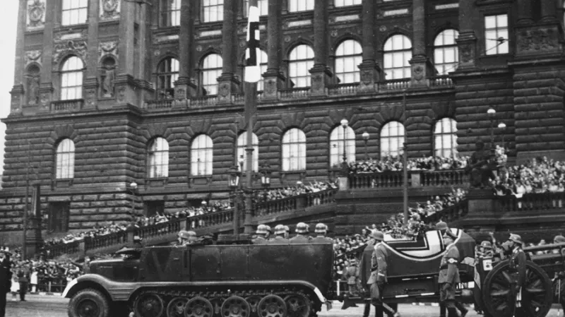 Průvodce protektorátní Prahou