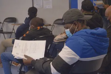 Francie potřebuje dělníky, mezery na pracovním trhu chce zaplnit migranty