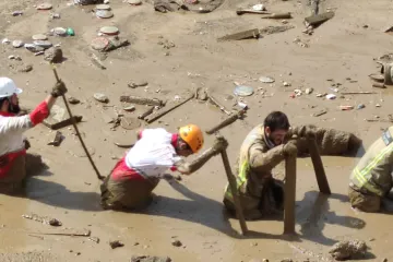 Lijáky, záplavy a sesuvy půdy zabily v Íránu přes padesát lidí
