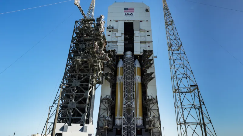 Sondu vynese do kosmu raketa Delta IV Heavy z Floridy