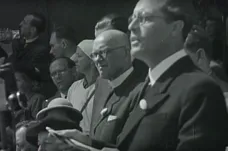 Už před únorem 1948 upozorňovali Koželuhová a Schwarz na limity demokracie. Reportéři ČT natáčeli s jejich blízkými