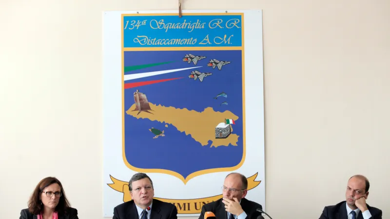 Cecilia Malmströmová, José Manuel Barroso, Enrico Letta a Angelino Alfano na Lampeduse