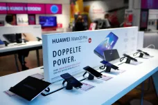 Prodej smartphonů loni stoupl, firma Huawei se na dosah přiblížila Applu