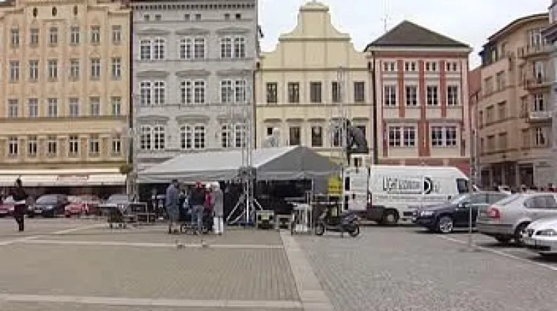 Sedmisté čtyřicáté páté výročí založení Českých Budějovic slavili jenom vyvolení.