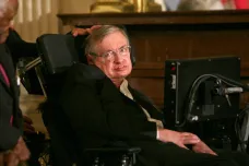 Hawkingův hlas poletí k černé díře s hudbou Vangelise. Jeho popel uloží ve Westminsteru