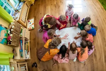 Dětské skupiny prošly, ale bez úlev pro lesní školky