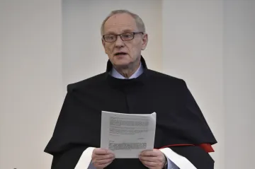Stížností Pirátů a STAN kvůli přepočtu hlasů se bude zabývat soudce Filip, figuroval v nálezu k volebnímu zákonu